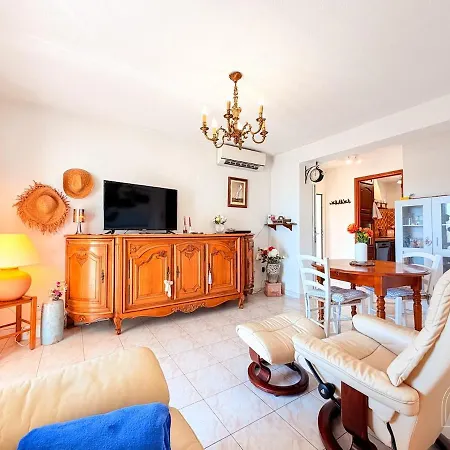 Maisonnette Avec Jardin Et Apercu A Bandol