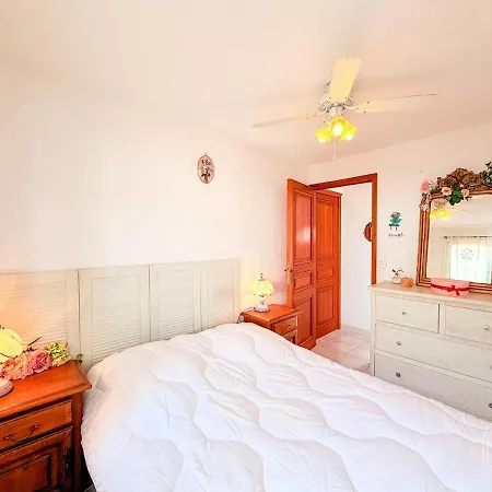 Maisonnette Avec Jardin Et Apercu A Bandol